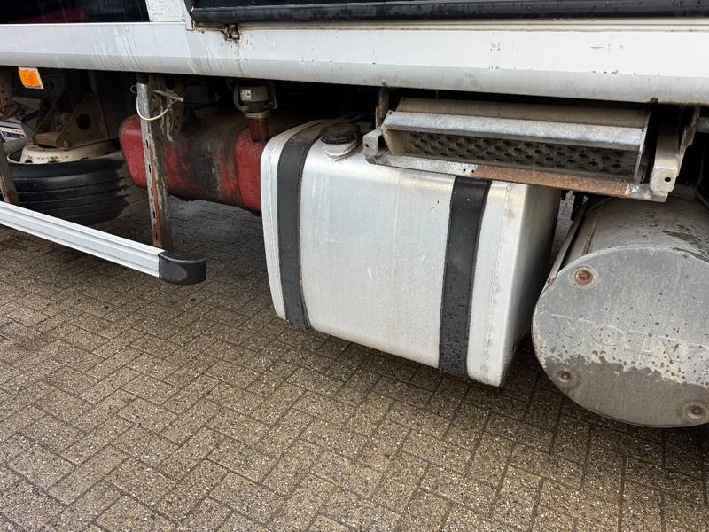 Volvo FM 9 **FRENCH TRUCK-FRIGO-COLDROOM** - Refrigerator truck: picture 5 Volvo FM 9 **FRENCH TRUCK-FRIGO-COLDROOM** - Refrigerator truck: picture 5