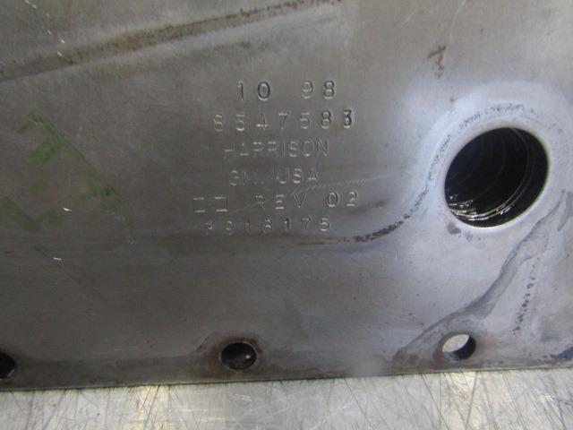 CUMMINS 6 CTA C SERIES OIL COOLER P/NO 8547583 - Engine and parts for Truck: picture 2 CUMMINS 6 CTA C SERIES OIL COOLER P/NO 8547583 - Engine and parts for Truck: picture 2