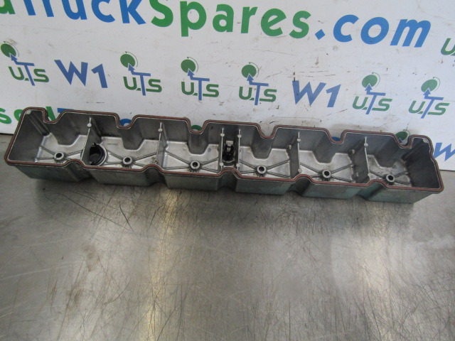 CUMMINS 6 CTA C SERIES ROCKER COVER P/NO 3930903 - Engine and parts for Truck: picture 3 CUMMINS 6 CTA C SERIES ROCKER COVER P/NO 3930903 - Engine and parts for Truck: picture 3