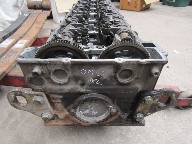MERCEDES ACTROS MP4 OM471-6 CYLINDER HEAD COMPLETE - Engine and parts for Truck: picture 3 MERCEDES ACTROS MP4 OM471-6 CYLINDER HEAD COMPLETE - Engine and parts for Truck: picture 3