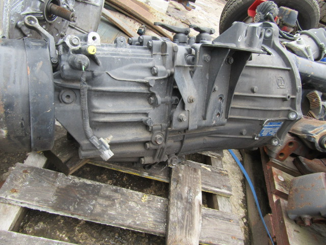 MITSUBISHI FUSO 6 SPEED MANUAL ZF GEARBOX TYPE 6S 420V - Gearbox for Truck: picture 2 MITSUBISHI FUSO 6 SPEED MANUAL ZF GEARBOX TYPE 6S 420V - Gearbox for Truck: picture 2