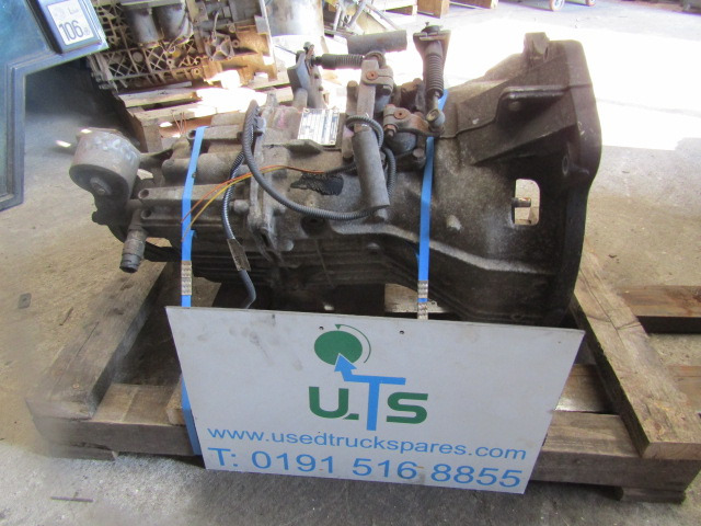 RENAULT MASCOTT 6 SPEED ZF 6S300 GEARBOX - Gearbox for Truck: picture 1 RENAULT MASCOTT 6 SPEED ZF 6S300 GEARBOX - Gearbox for Truck: picture 1