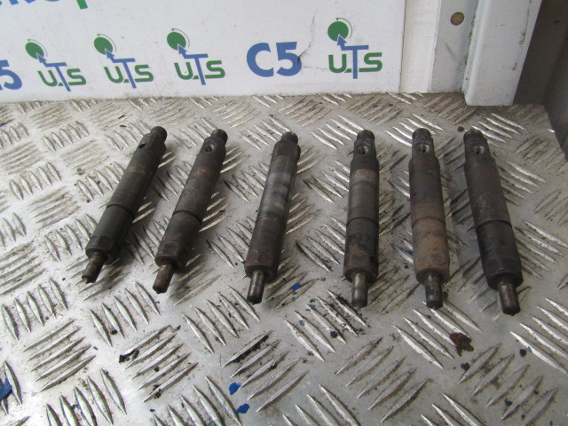 VOLVO FLE D6B 220/250 BOSCH INJECTORS P/NO 0432191405 - Fuel system for Truck: picture 1 VOLVO FLE D6B 220/250 BOSCH INJECTORS P/NO 0432191405 - Fuel system for Truck: picture 1