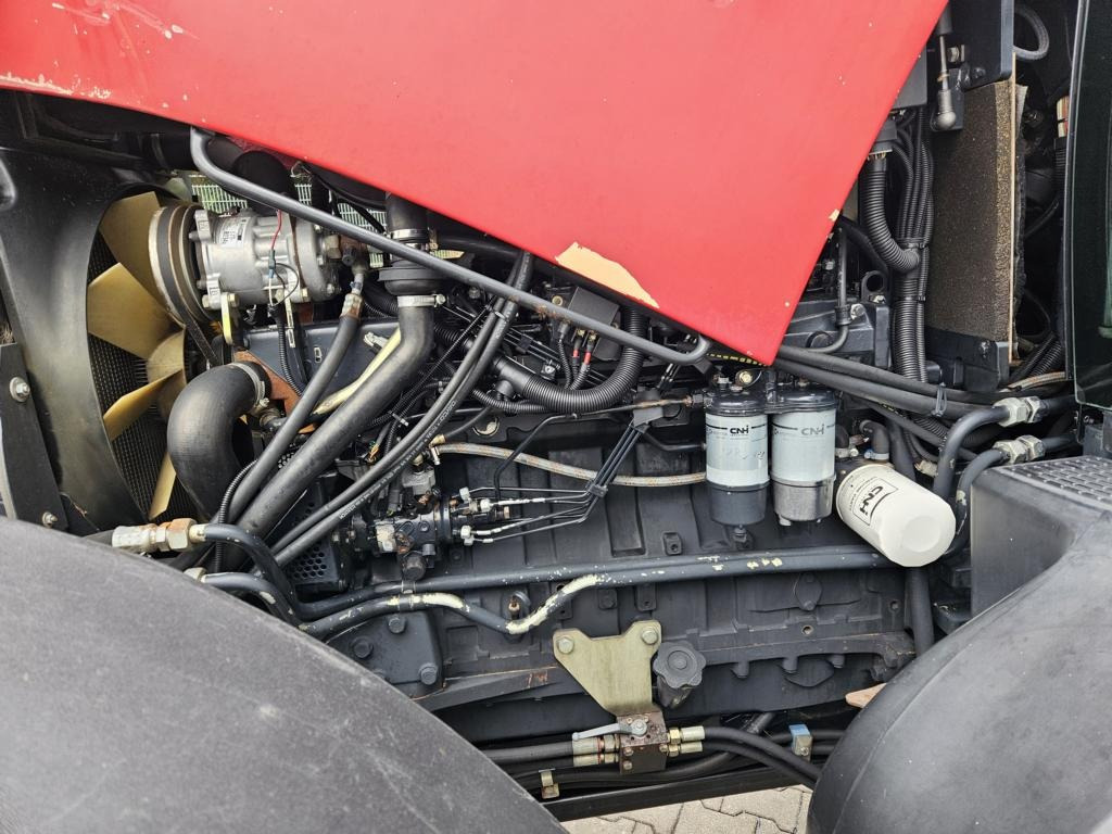 Case IH CVX 150 - Farm tractor: picture 5 Case IH CVX 150 - Farm tractor: picture 5