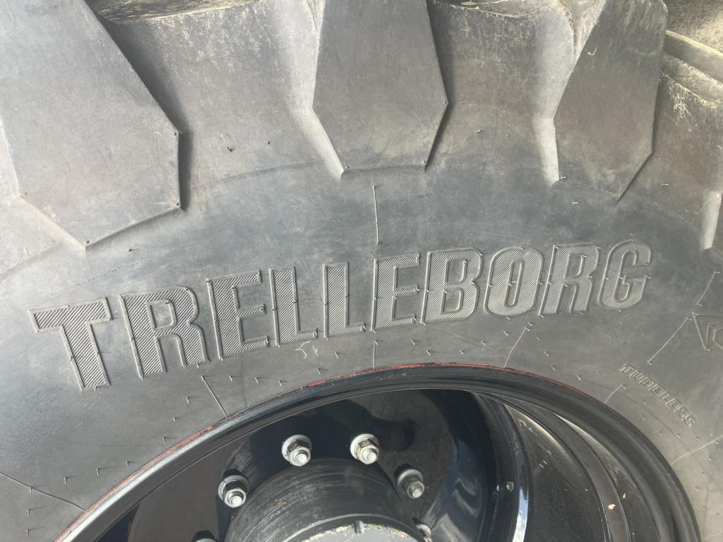 Fendt 828 Profi Plus - Farm tractor: picture 4 Fendt 828 Profi Plus - Farm tractor: picture 4