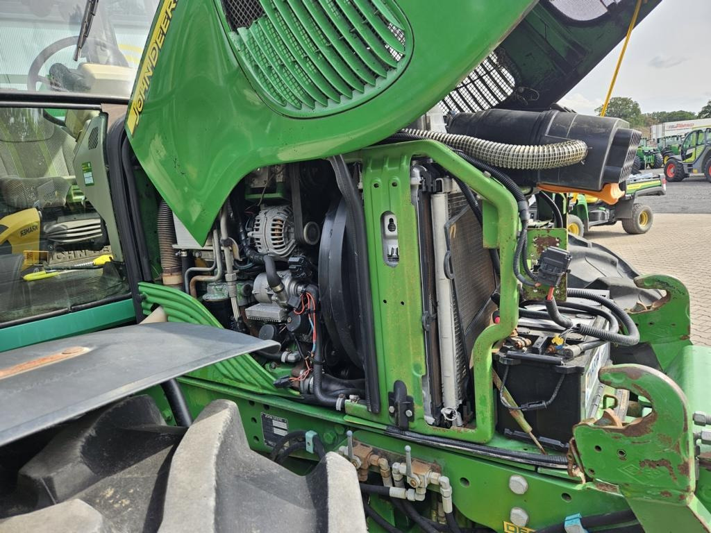 John Deere 6420S PREMIUM - Farm tractor: picture 2 John Deere 6420S PREMIUM - Farm tractor: picture 2