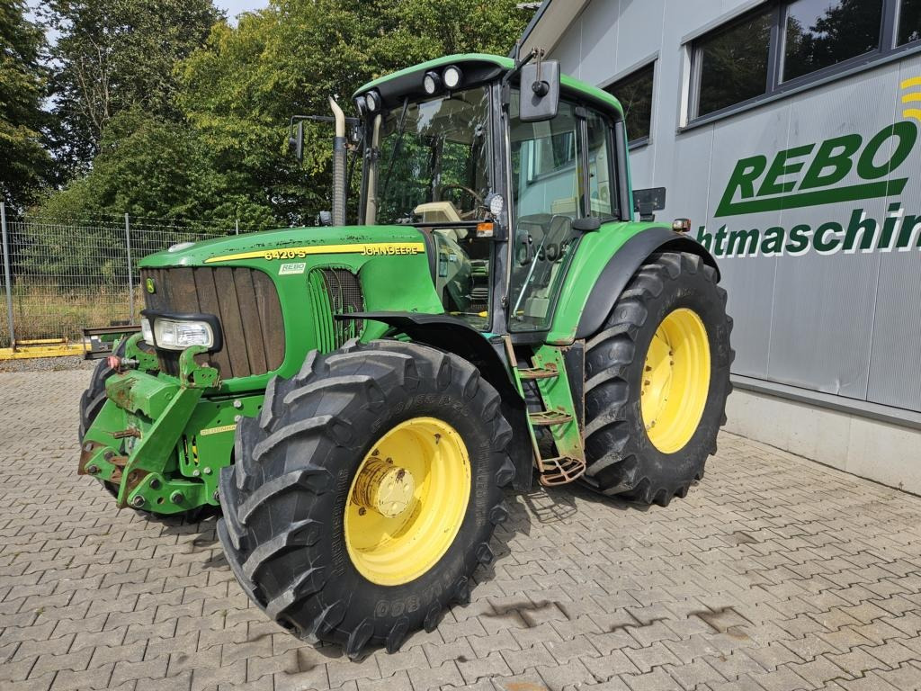 John Deere 6420S PREMIUM - Farm tractor: picture 1 John Deere 6420S PREMIUM - Farm tractor: picture 1