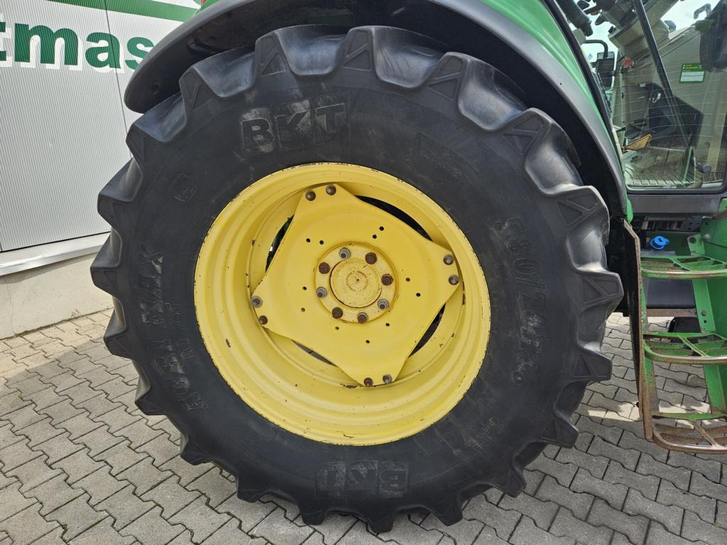John Deere 6420S PREMIUM - Farm tractor: picture 5 John Deere 6420S PREMIUM - Farm tractor: picture 5