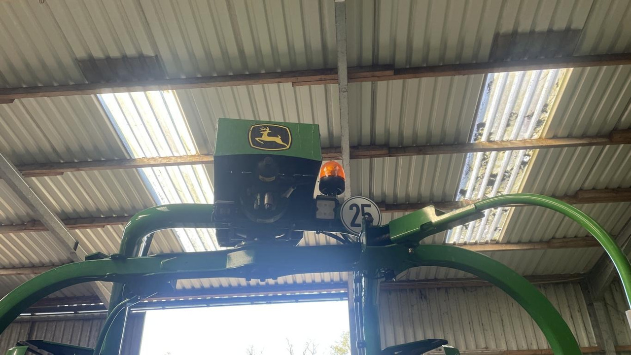 John Deere FESTKAMMER-KOMBIPRESSE C441R - Hay and forage equipment: picture 5 John Deere FESTKAMMER-KOMBIPRESSE C441R - Hay and forage equipment: picture 5