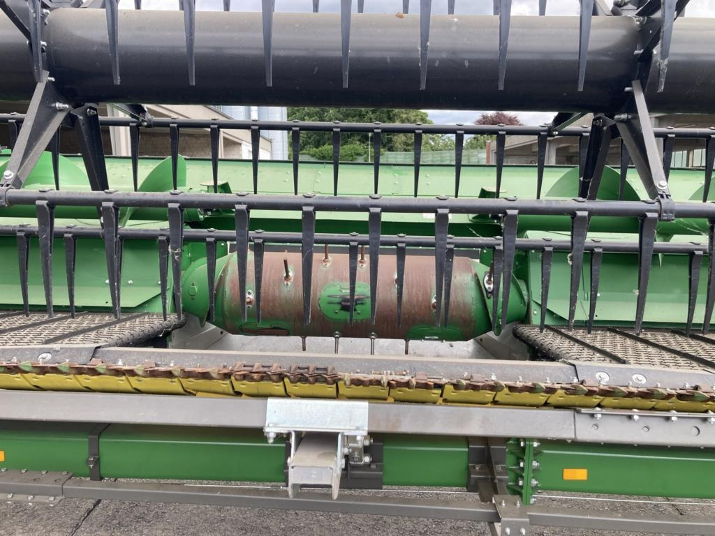 John Deere RD35F - Combine harvester: picture 5 John Deere RD35F - Combine harvester: picture 5