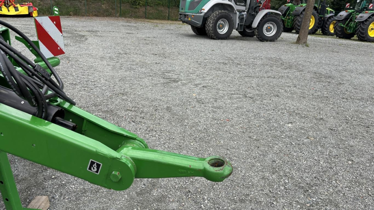 John Deere V461M - PAKET FÜR RUNDBALLENPR - Bale wrapper: picture 2 John Deere V461M - PAKET FÜR RUNDBALLENPR - Bale wrapper: picture 2