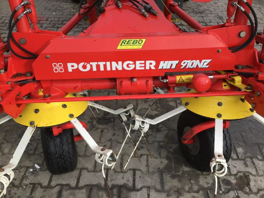 Pöttinger HIT 910 NZ - Tedder/ Rake: picture 2 Pöttinger HIT 910 NZ - Tedder/ Rake: picture 2