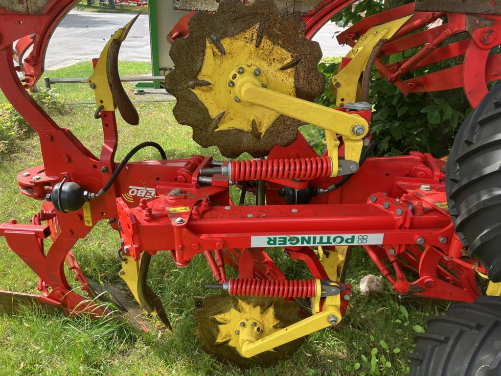 Pöttinger SERVO 35 S-5 PLUSNOVA - Plow: picture 4 Pöttinger SERVO 35 S-5 PLUSNOVA - Plow: picture 4