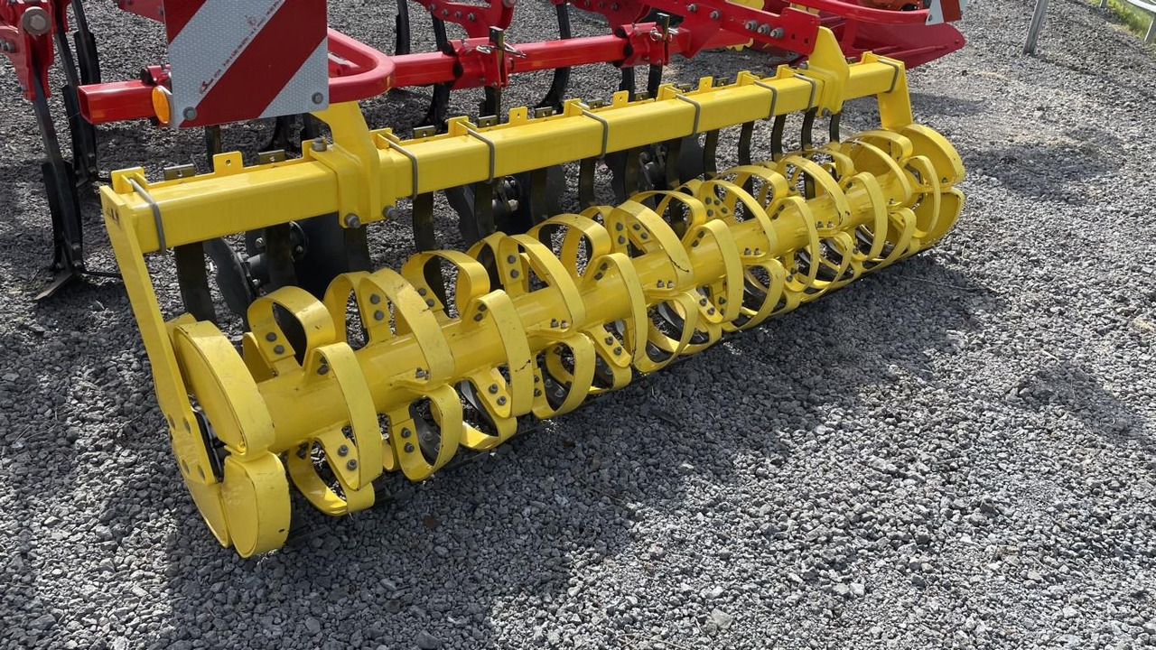 Pöttinger SYNKRO 3030 NOVA - Cultivator: picture 4 Pöttinger SYNKRO 3030 NOVA - Cultivator: picture 4