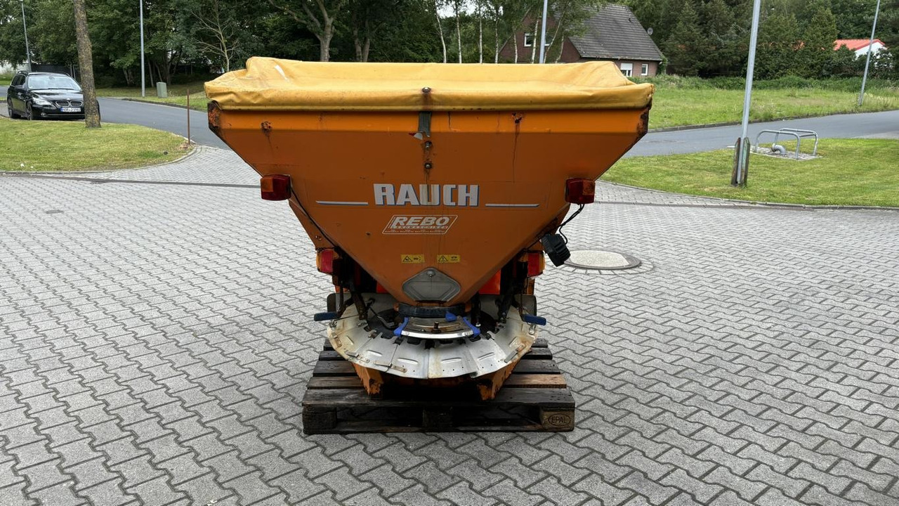 Sand/ Salt spreader Rauch AXEO 18.1 H: picture 10 Sand/ Salt spreader Rauch AXEO 18.1 H: picture 10