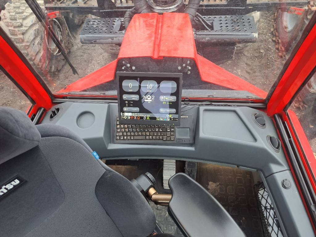 Komatsu 855  - Forwarder: picture 3 Komatsu 855  - Forwarder: picture 3