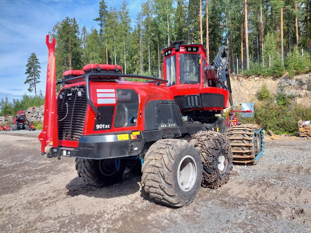 Forestry harvester Komatsu 901 XC: picture 7