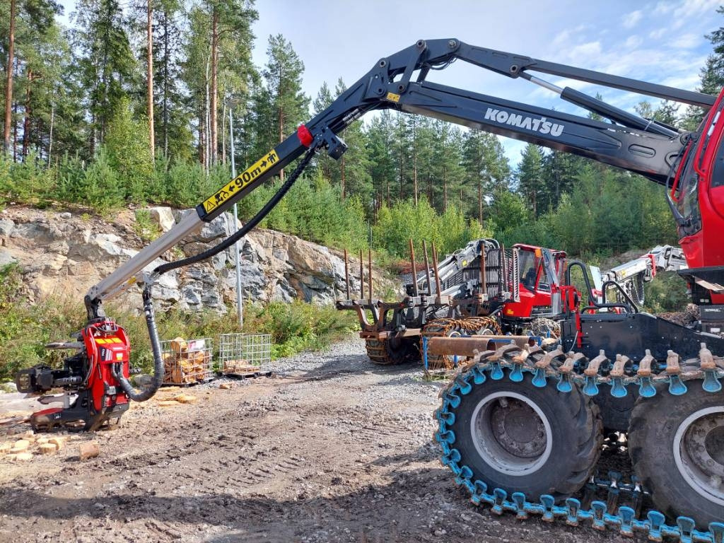 Forestry harvester Komatsu 901 XC: picture 8