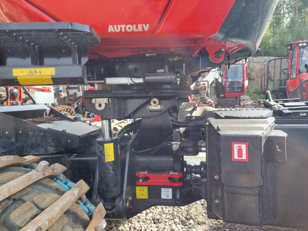 Forestry harvester Komatsu 901 XC: picture 23
