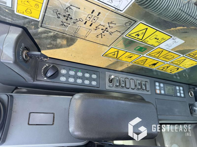 Crawler excavator Caterpillar 349 EL: picture 27