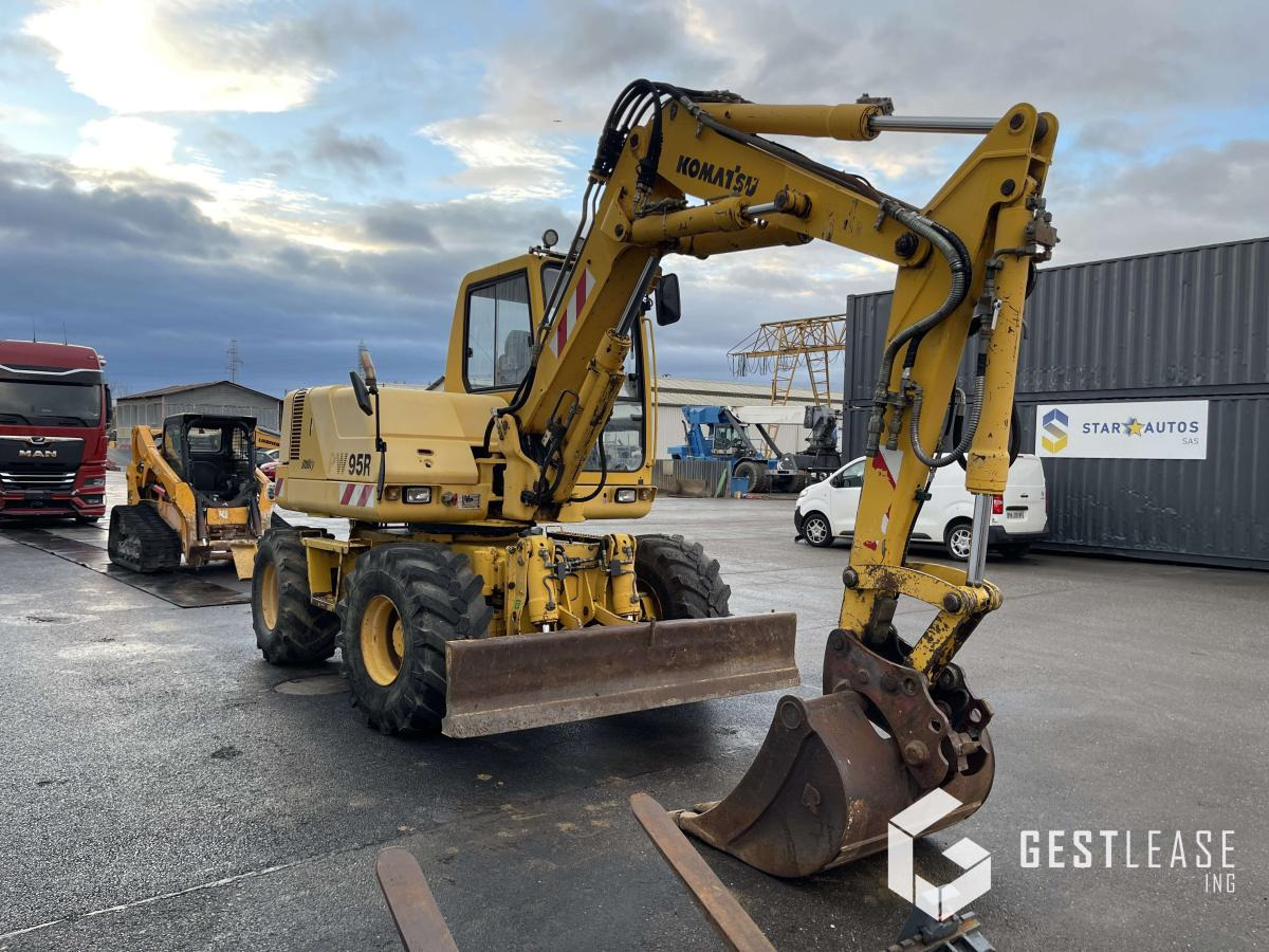 Komatsu PW95 - Wheel excavator: picture 2 Komatsu PW95 - Wheel excavator: picture 2