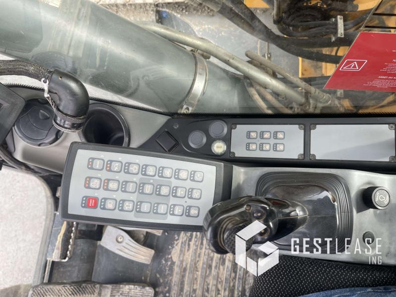 Crawler excavator Liebherr R926 LC: picture 29