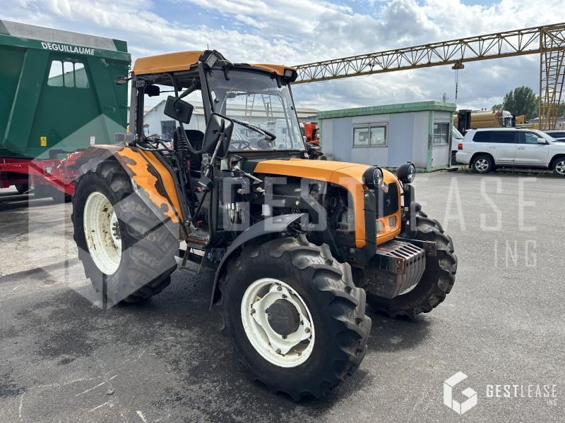 Renault PALES 240 - Farm tractor: picture 4 Renault PALES 240 - Farm tractor: picture 4