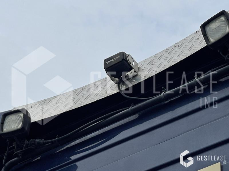 Tractor unit Volvo FH 650: picture 10