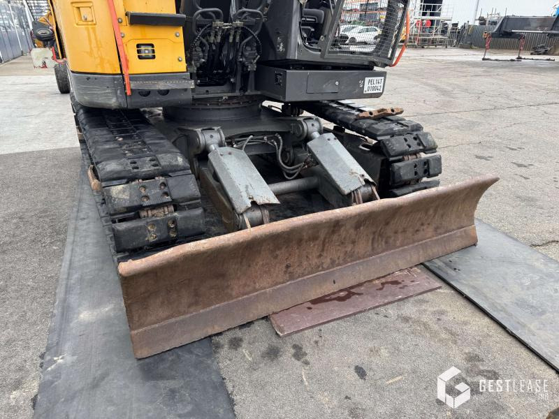 Volvo ECR145 EL - Crawler excavator: picture 5 Volvo ECR145 EL - Crawler excavator: picture 5