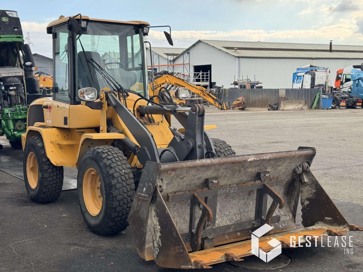 Volvo L30G - Wheel loader: picture 4 Volvo L30G - Wheel loader: picture 4