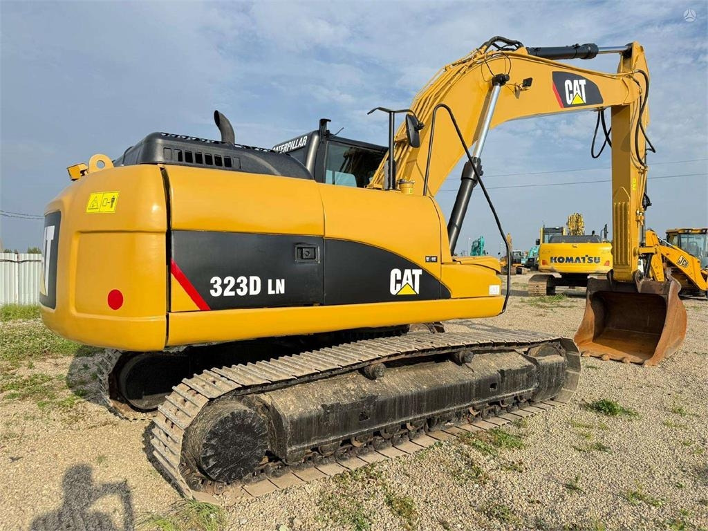 CAT 323 D  - Crawler excavator: picture 4 CAT 323 D  - Crawler excavator: picture 4