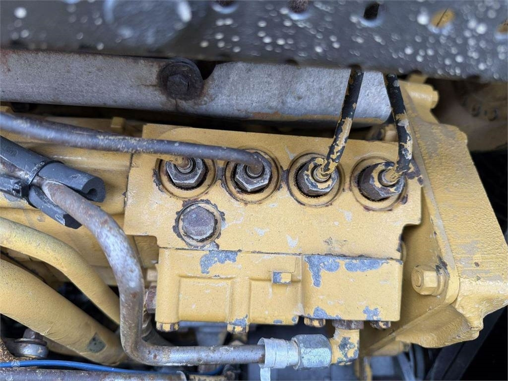 Bulldozer CAT D5H LGP: picture 21