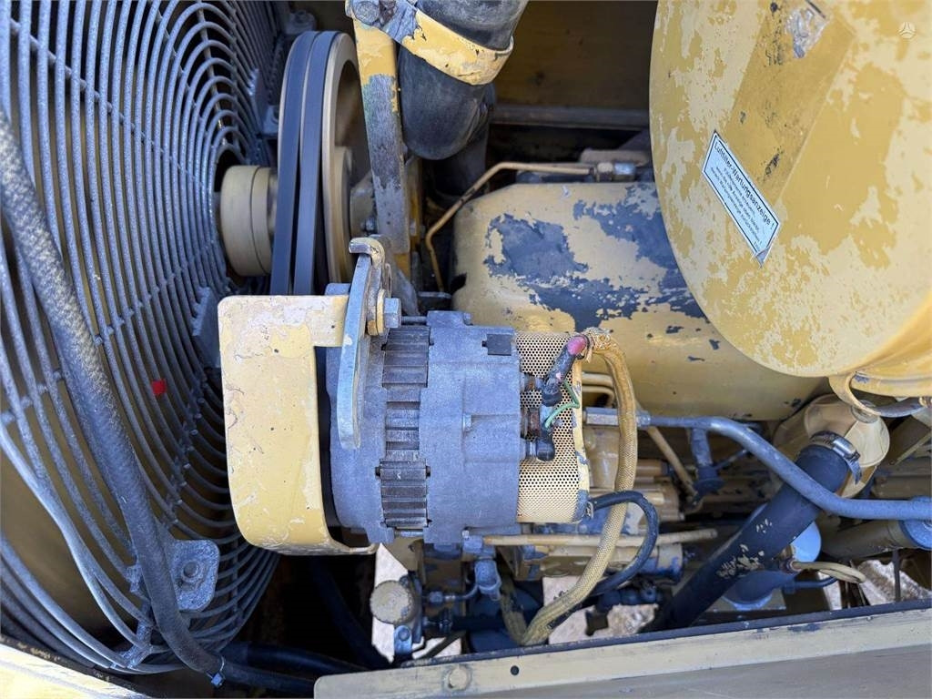 Bulldozer CAT D6M LGP: picture 13
