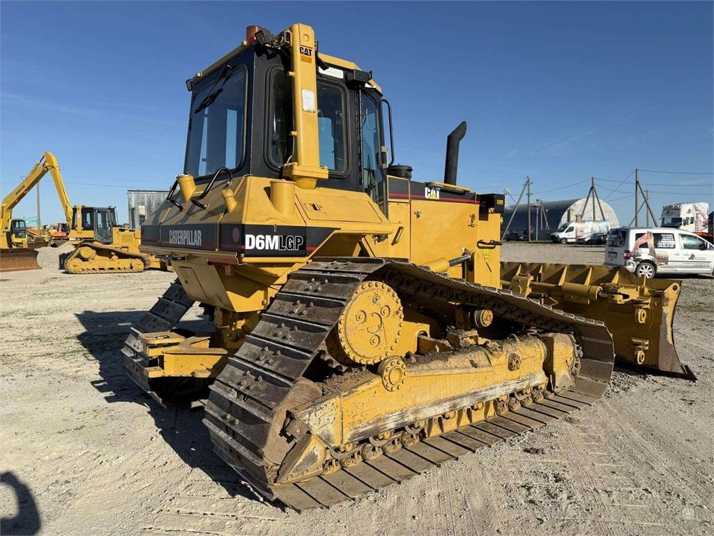 CAT D6M LGP - Bulldozer: picture 3 CAT D6M LGP - Bulldozer: picture 3