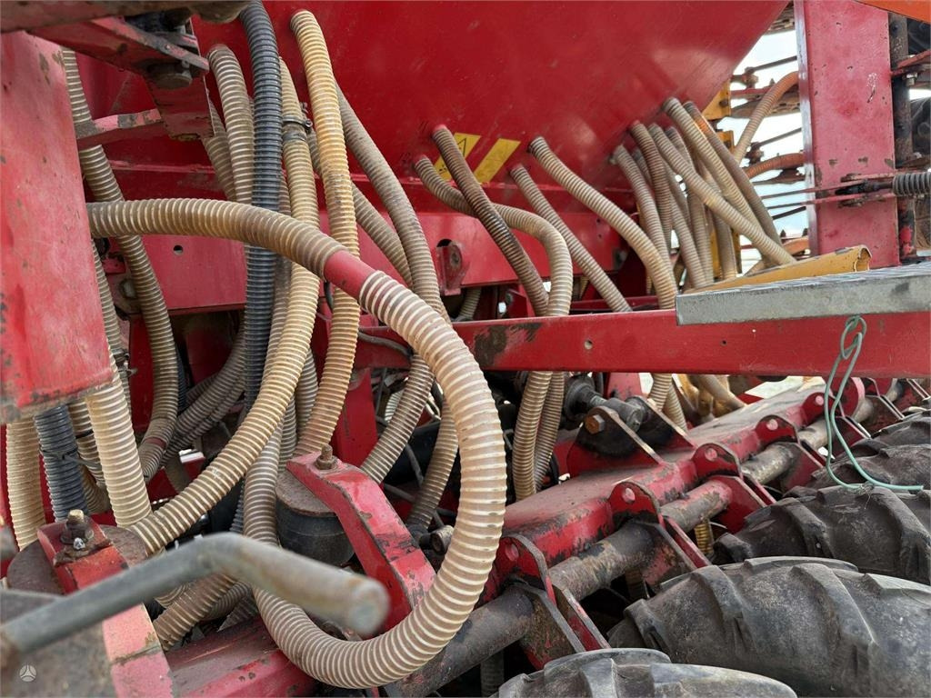 Vaderstad Rapid 600 F on lease Vaderstad Rapid 600 F: picture 17 Vaderstad Rapid 600 F on lease Vaderstad Rapid 600 F: picture 17