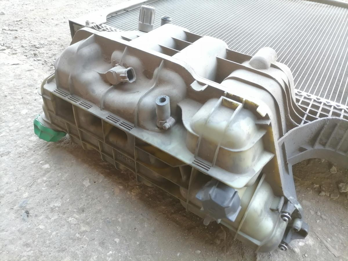 MAN Cooling radiator 81061016472 - Radiator for Truck: picture 4 MAN Cooling radiator 81061016472 - Radiator for Truck: picture 4