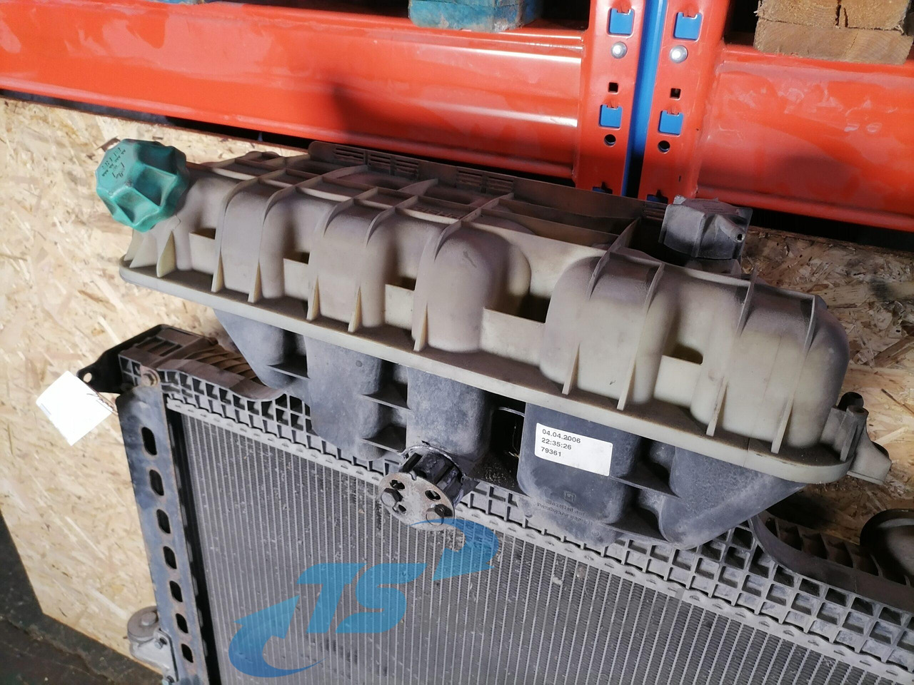 MAN Cooling radiator 81061016477 - Radiator for Truck: picture 5 MAN Cooling radiator 81061016477 - Radiator for Truck: picture 5