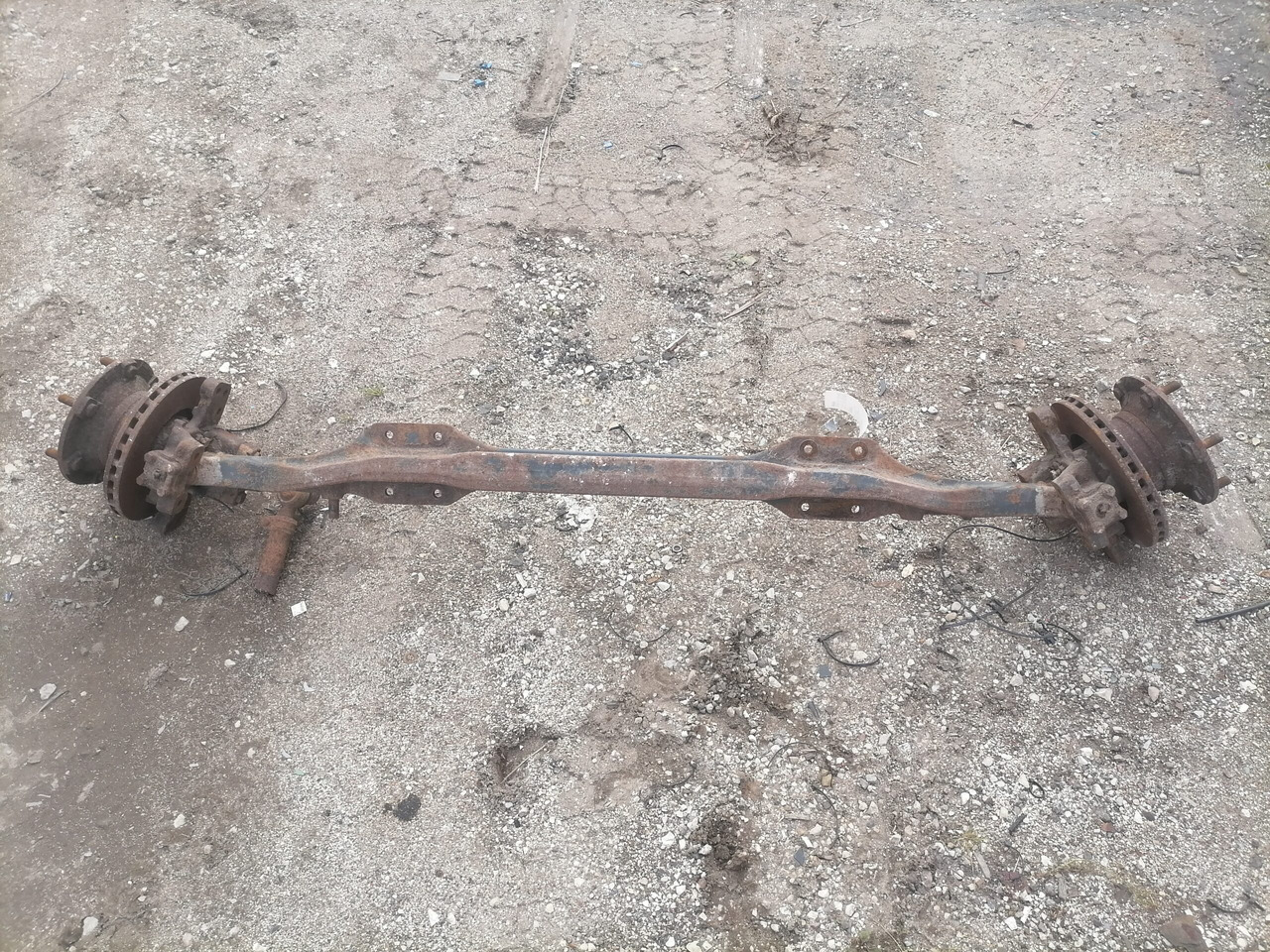 MB MB atego esisilla tala VL2/210C - Front axle for Truck: picture 2 MB MB atego esisilla tala VL2/210C - Front axle for Truck: picture 2