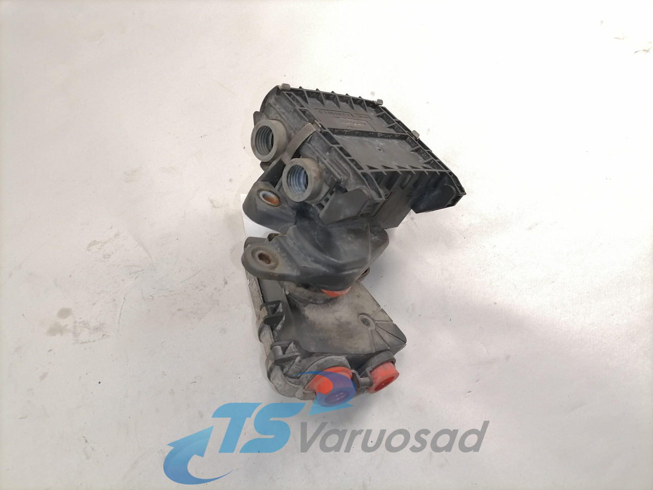 Mercedes-Benz Juhtmestiku harukarp A9305460641 - Fuse for Truck: picture 1 Mercedes-Benz Juhtmestiku harukarp A9305460641 - Fuse for Truck: picture 1
