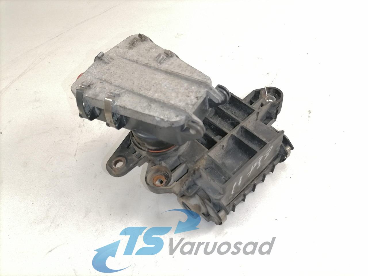 Mercedes-Benz Juhtmestiku harukarp A9305460641 - Fuse for Truck: picture 3 Mercedes-Benz Juhtmestiku harukarp A9305460641 - Fuse for Truck: picture 3
