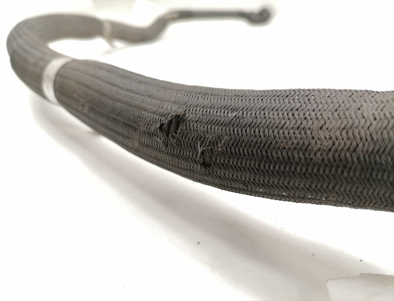 Mercedes-Benz Oil pipe A9605284009 - Engine and parts for Truck: picture 4 Mercedes-Benz Oil pipe A9605284009 - Engine and parts for Truck: picture 4