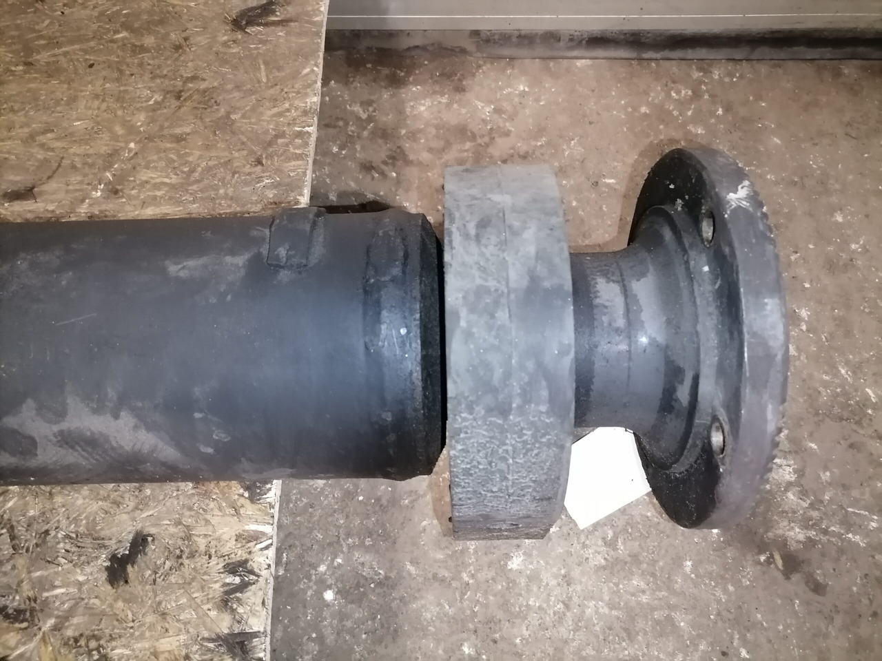 Mercedes-Benz Propeller shaft A6594100101 - Propeller shaft for Truck: picture 2 Mercedes-Benz Propeller shaft A6594100101 - Propeller shaft for Truck: picture 2