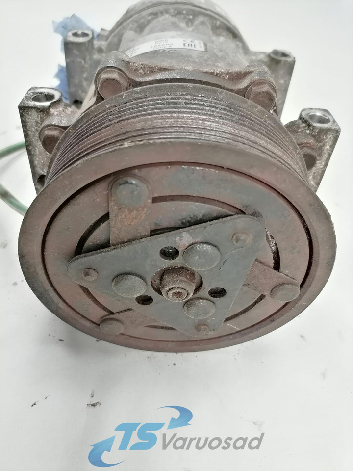 Scania A/C compressor 890022 - Heating/ Ventilation for Truck: picture 2 Scania A/C compressor 890022 - Heating/ Ventilation for Truck: picture 2