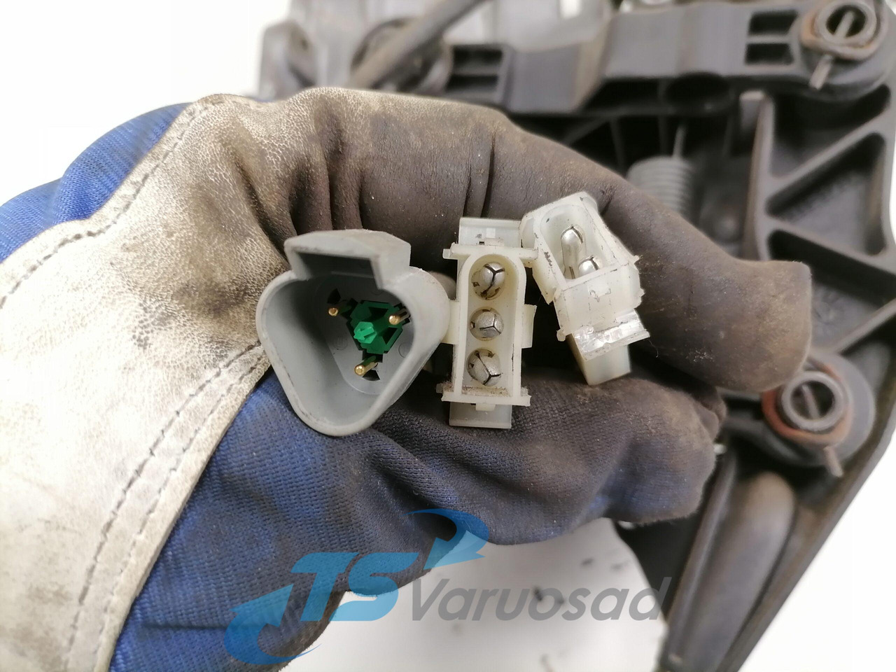 Scania Accelerator pedal 1364171 - Fuel system for Truck: picture 4 Scania Accelerator pedal 1364171 - Fuel system for Truck: picture 4