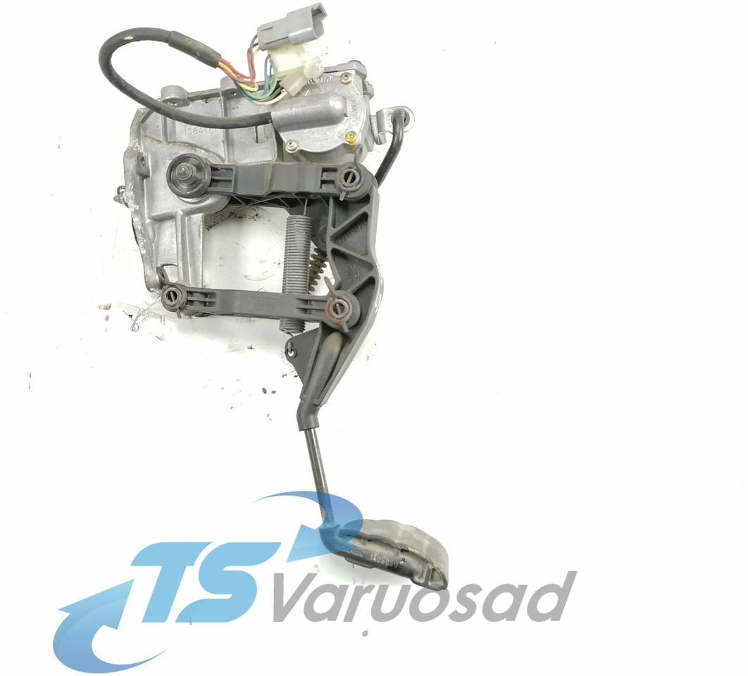 Scania Accelerator pedal 1364171 - Fuel system for Truck: picture 1 Scania Accelerator pedal 1364171 - Fuel system for Truck: picture 1
