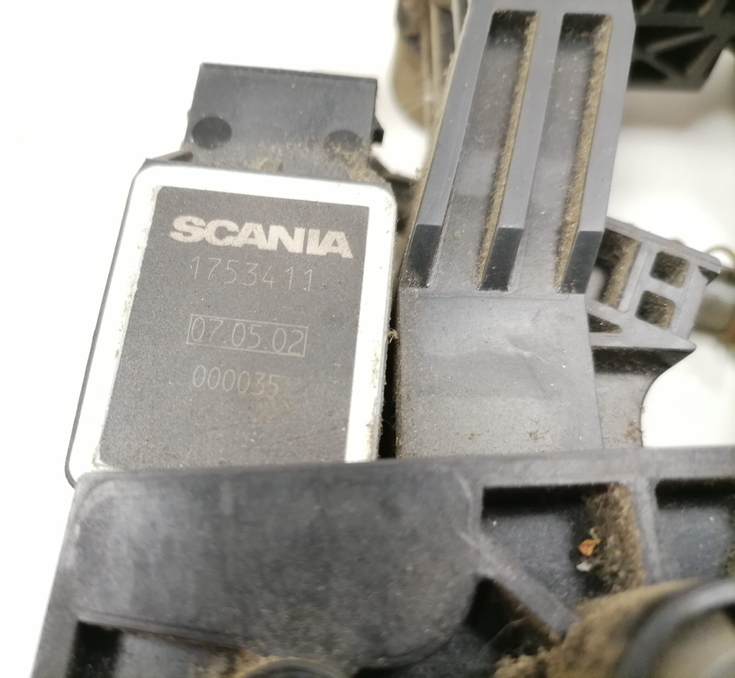 Scania Accelerator pedal 1753411 - Fuel system for Truck: picture 3 Scania Accelerator pedal 1753411 - Fuel system for Truck: picture 3