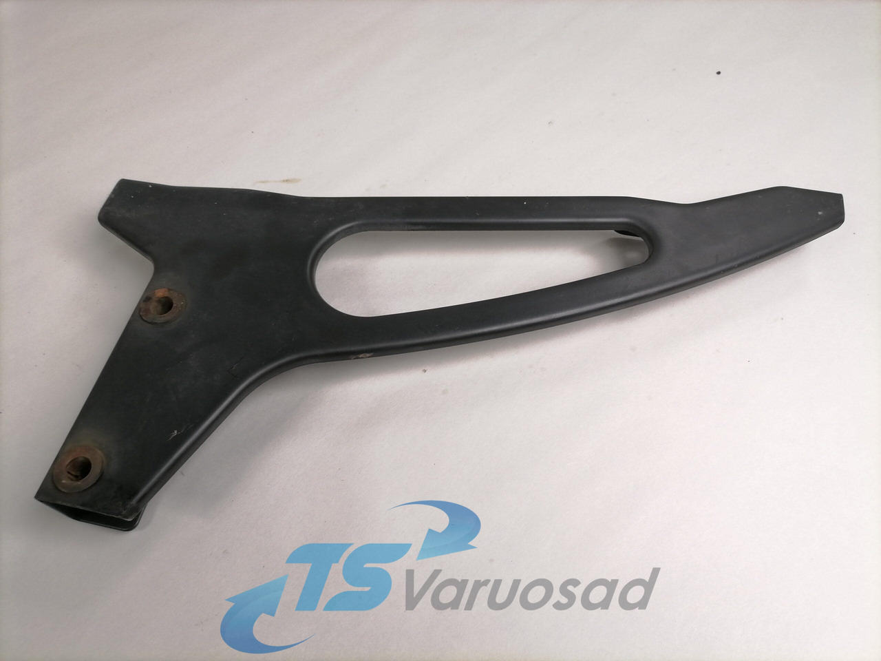 Scania Air deflector bracket 1358243 - Aerodynamics/ Spoiler for Truck: picture 1 Scania Air deflector bracket 1358243 - Aerodynamics/ Spoiler for Truck: picture 1
