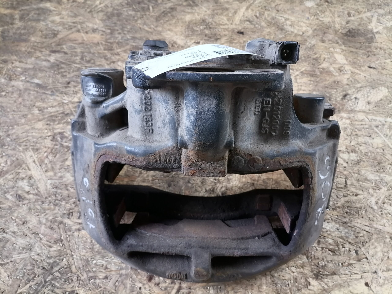 Scania Brake caliper 1946306 - Brake parts for Truck: picture 2 Scania Brake caliper 1946306 - Brake parts for Truck: picture 2