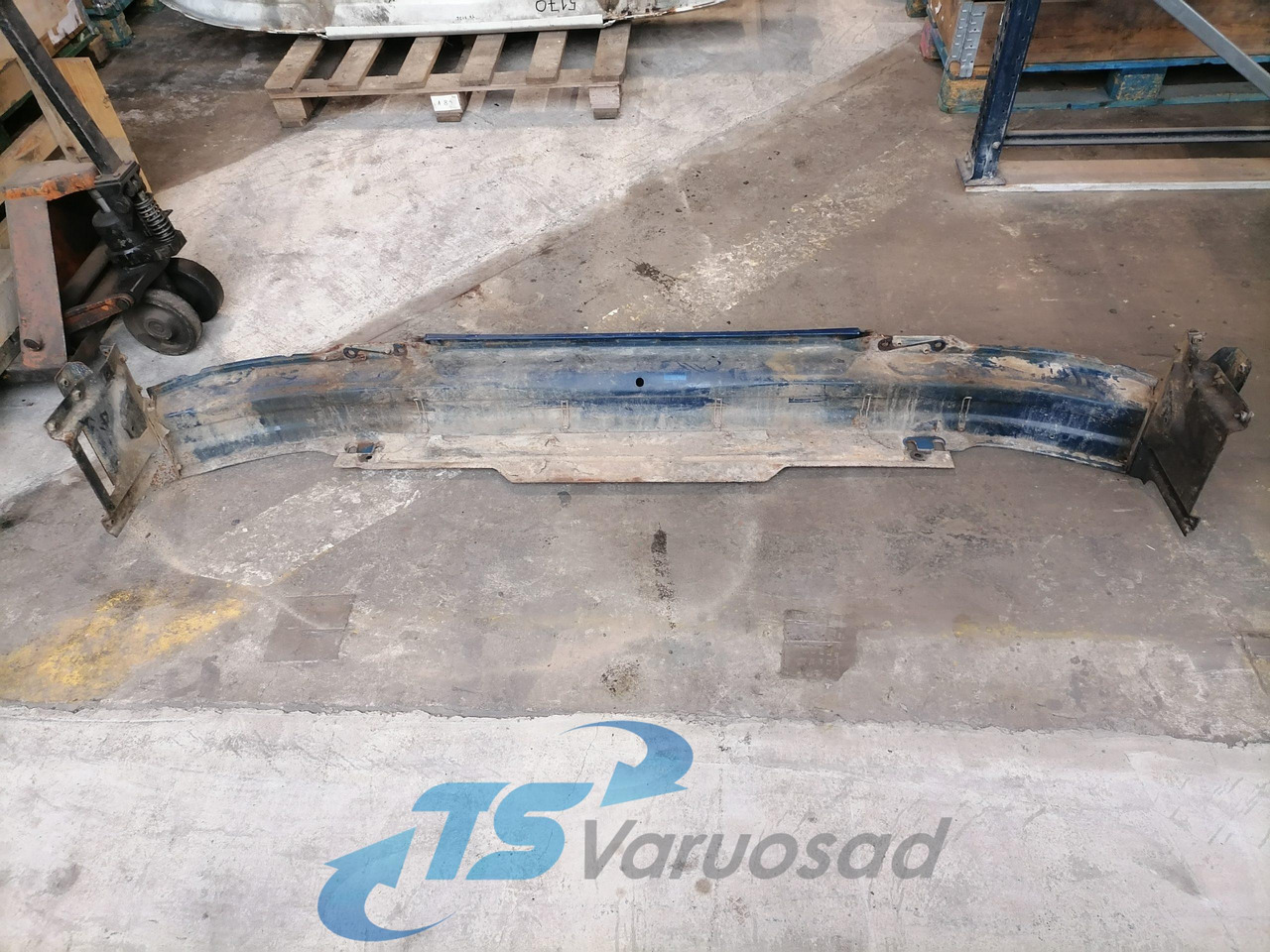 Scania Bumper 1731206 - Bumper for Truck: picture 2 Scania Bumper 1731206 - Bumper for Truck: picture 2