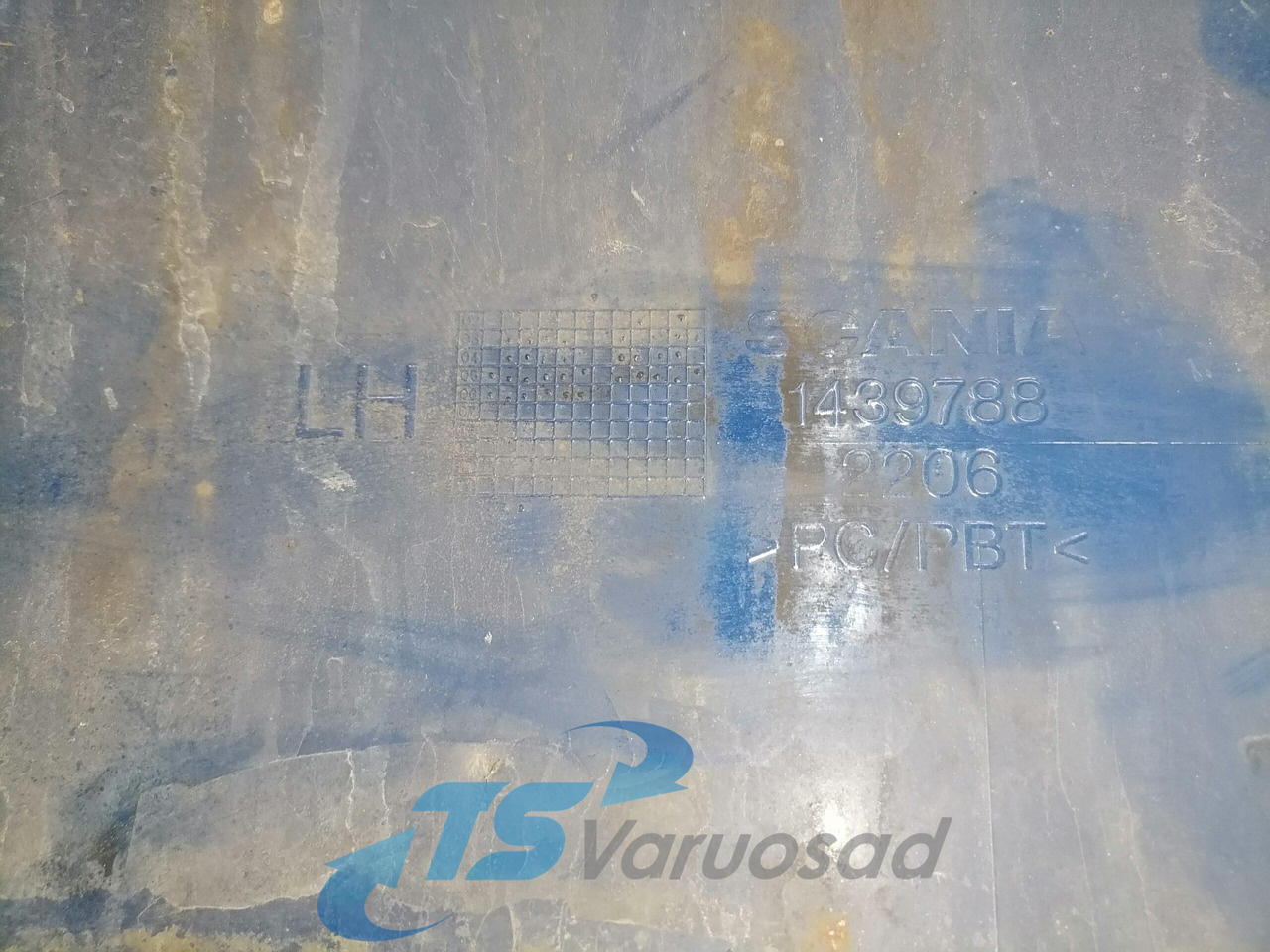 Scania Bumper cover 1439788 - Bumper corner for Truck: picture 2 Scania Bumper cover 1439788 - Bumper corner for Truck: picture 2